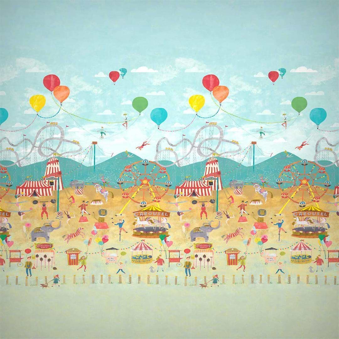 Lifes a Circus-behang-Tapete-Harlequin-Carrousel-Rol-112647-Selected Wallpapers