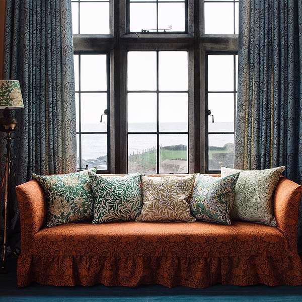 Marigold stof-Fabric-Tapete-Morris & Co-Selected Wallpapers