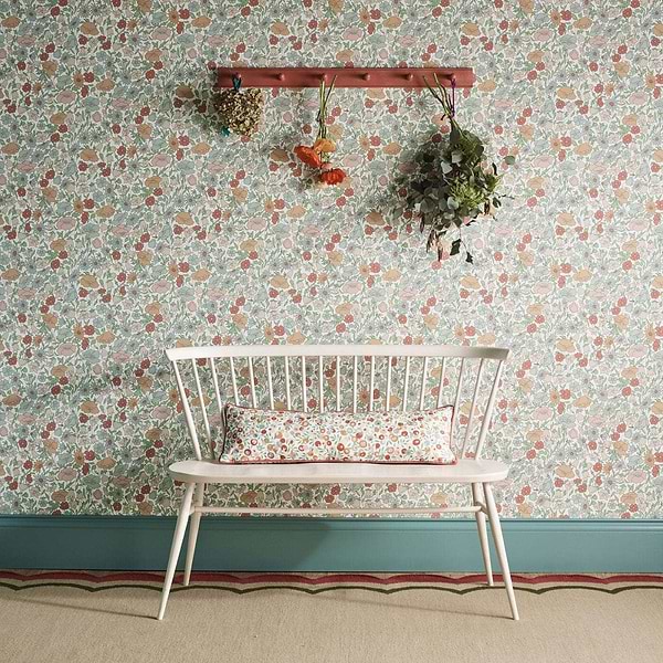 Poppy Meadowfield-Behang-Tapete-Liberty-Selected Wallpapers