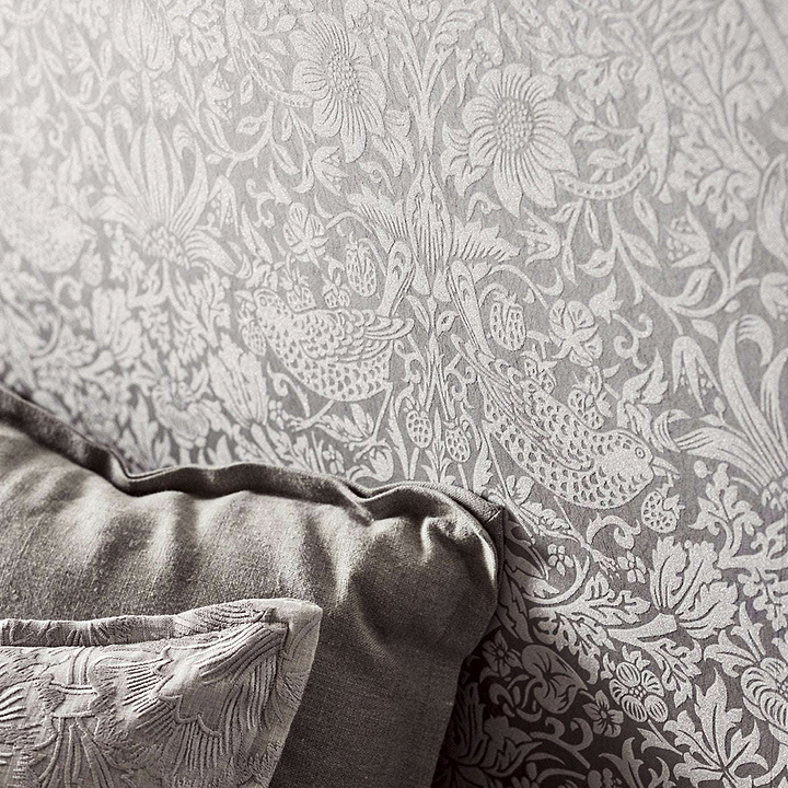 Pure Strawberry Thief-behang-Tapete-Morris & Co-Selected Wallpapers