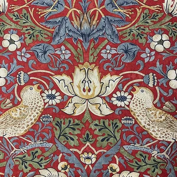 Strawberry Thief stof-Fabric-Tapete-Morris & Co-Crimson/Slate-Meter (M1)-226693-Selected Wallpapers