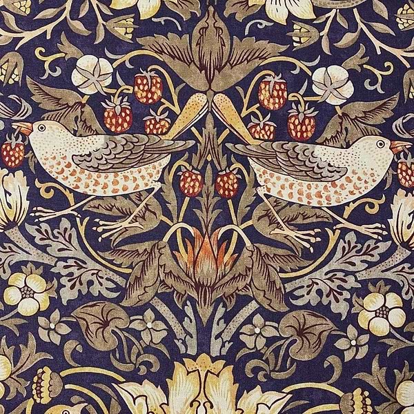 Strawberry Thief stof-Fabric-Tapete-Morris & Co-Grape/Gold-Meter (M1)-226701-Selected Wallpapers