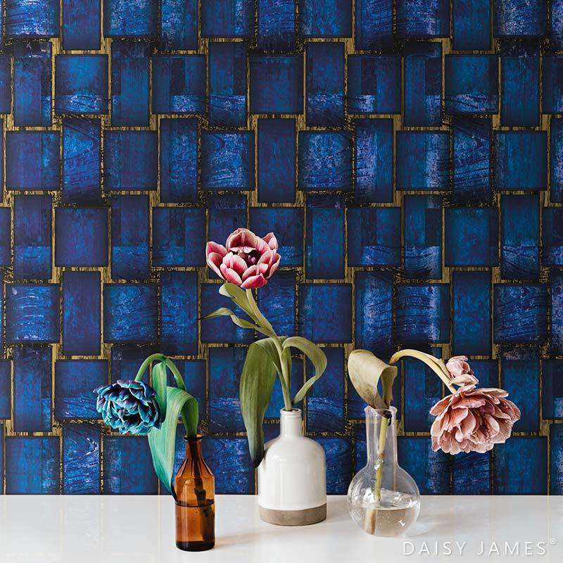 The Berlin Blue behang-Behang-Daisy James-Selected Wallpapers & Interiors