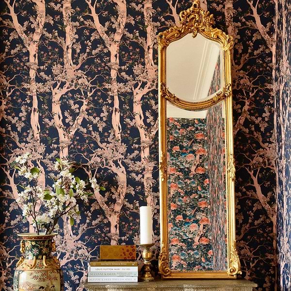 The Sacred Tree-Behang-Tapete-Mind the Gap-Selected Wallpapers