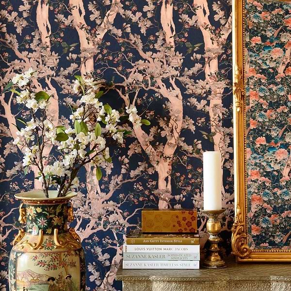 The Sacred Tree-behang-Tapete-Mind the Gap-Selected Wallpapers