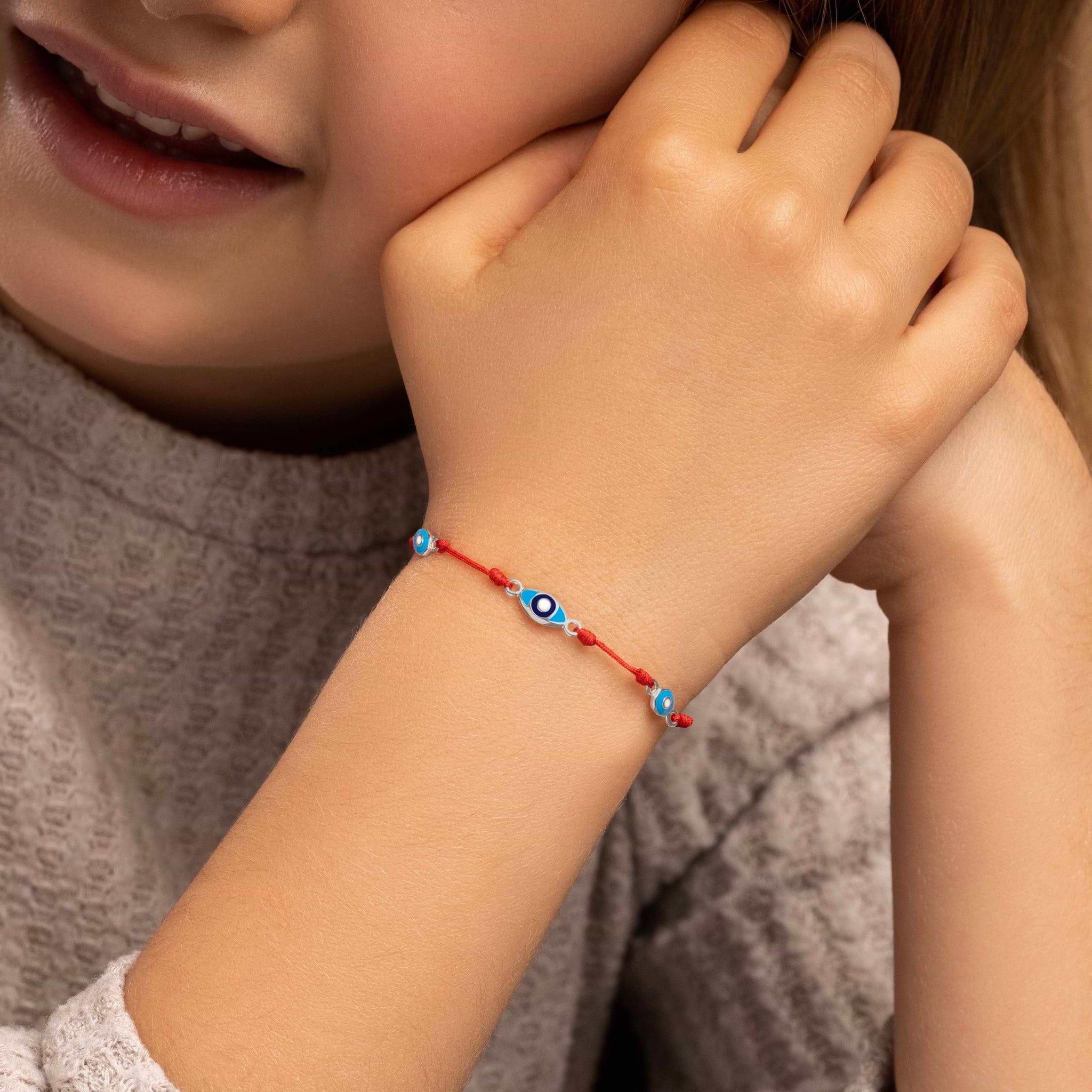Picture of Courageous Wit - Evil Eye Red String Bracelet