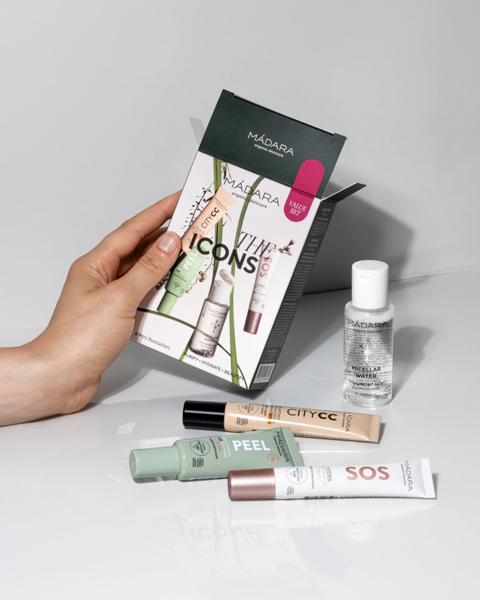 MÁDARA Organic Skincare the icons trial medium A0033 product photo on plain background.