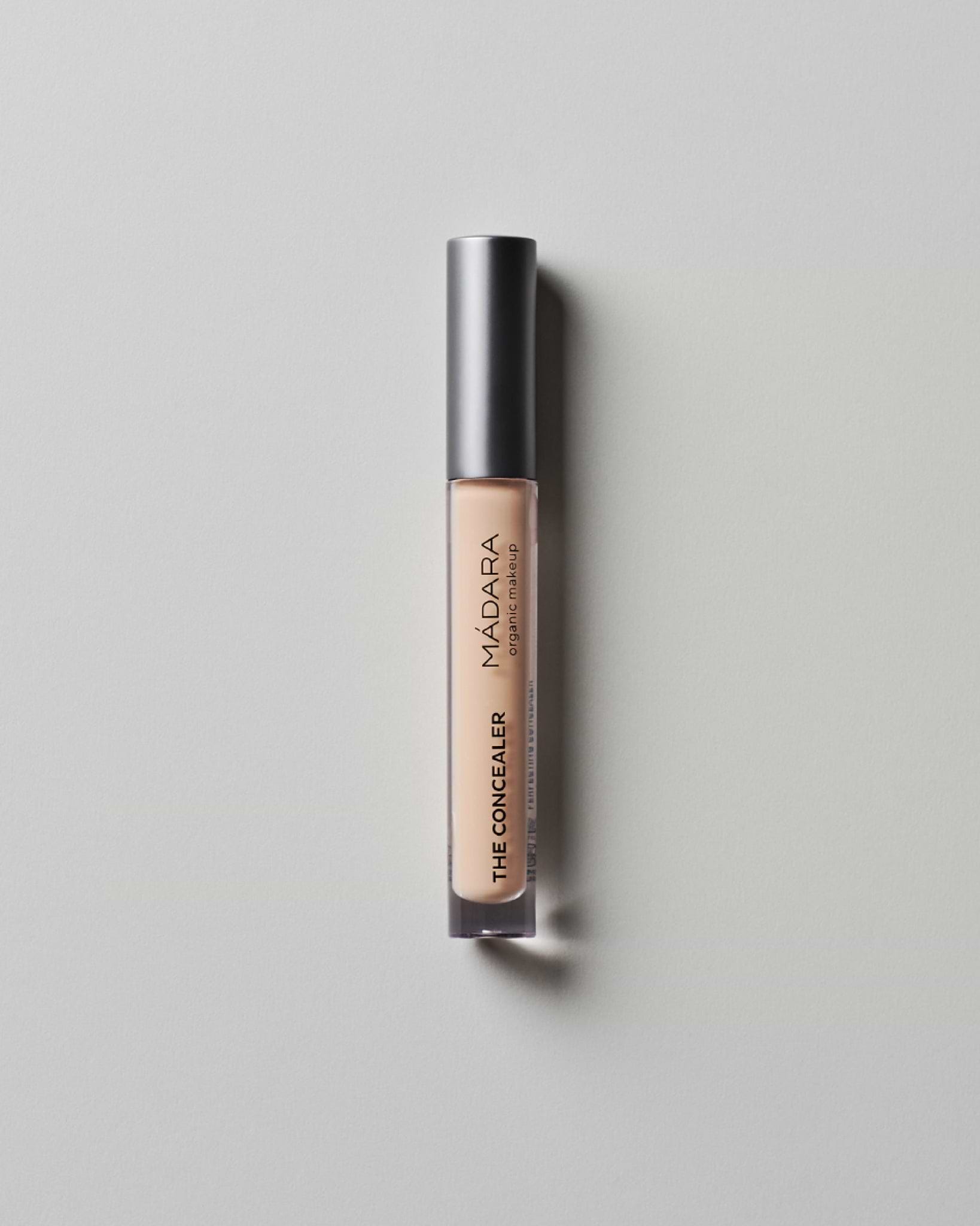 MÁDARA Organic Skincare concealer sand madara A6109 concealer product photo on plain background.