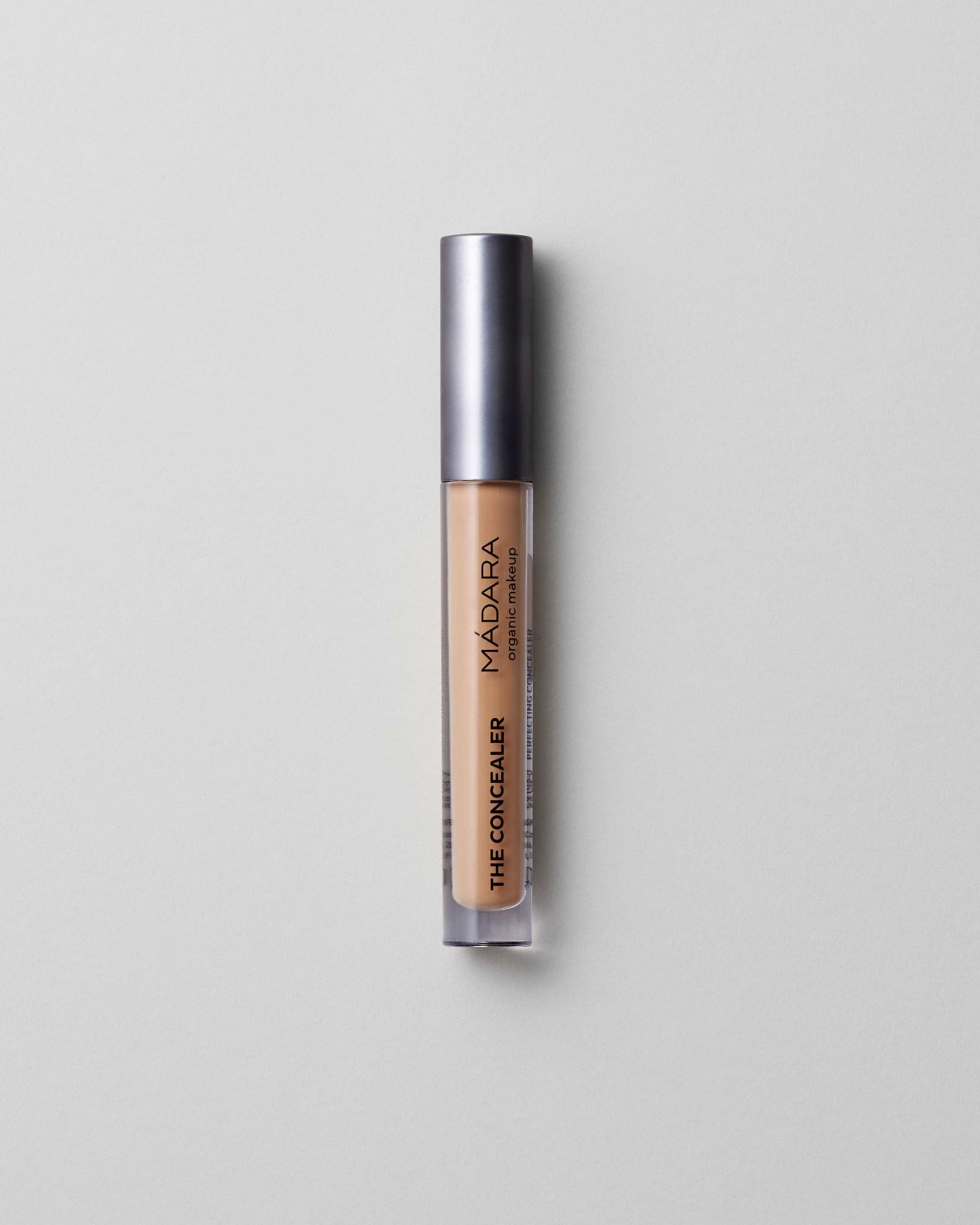 MÁDARA Organic Skincare concealer pine A6114 concealer product photo on plain background.