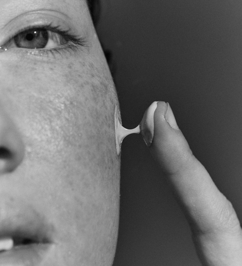 No More White Cast. How to Apply, Reapply & Remove Mineral Sunscreen