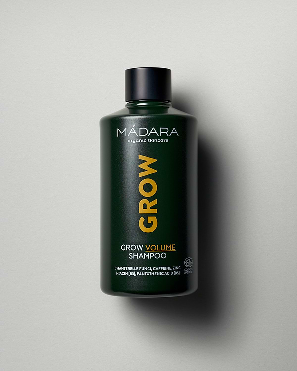 MÁDARA Organic Skincare best shampoo for hair growth A4071 shampoo product photo on plain background.