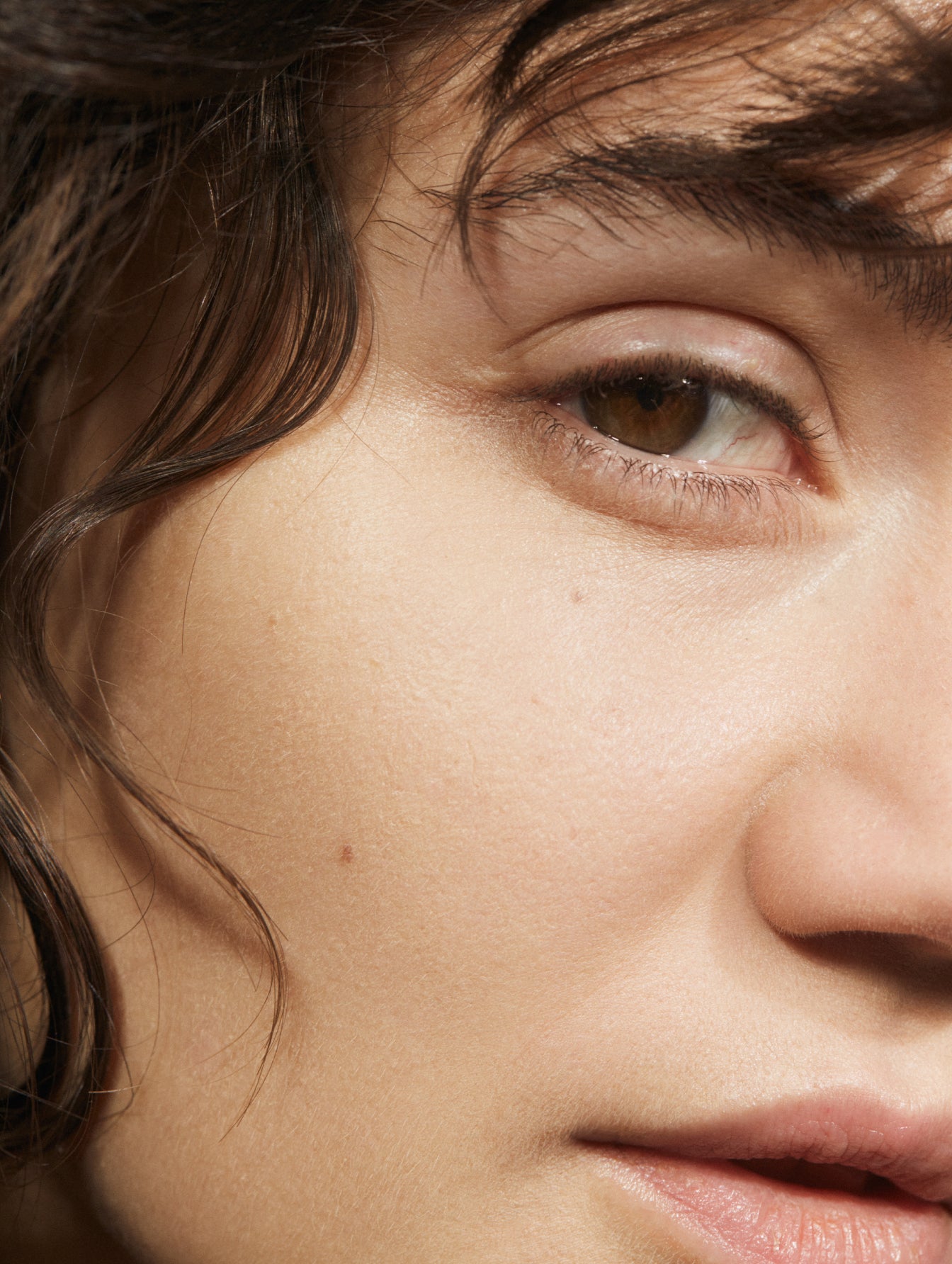 close-up of model wearing air equal fair 1