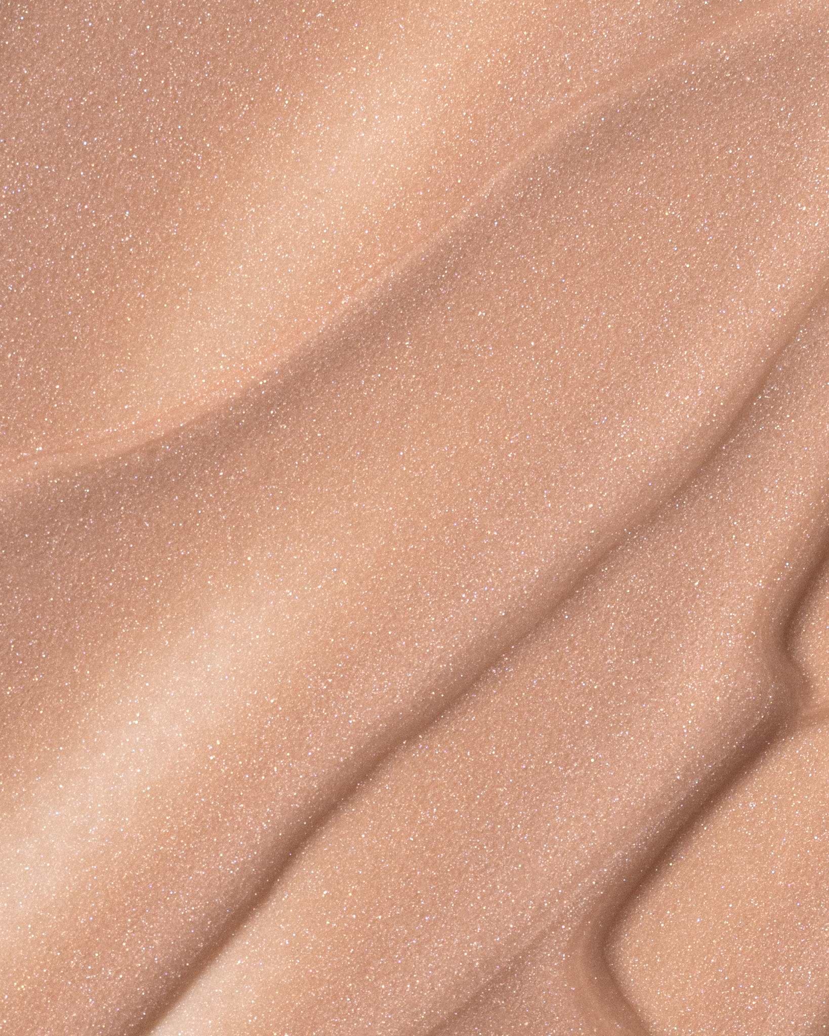 Texture close-up of MÁDARA Organic Skincare moon flower A3512 �swatch demonstrates consistency and finish.