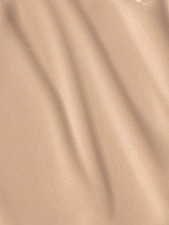 Madara Skin Equal Soft Glow foundation texture of shade ivory