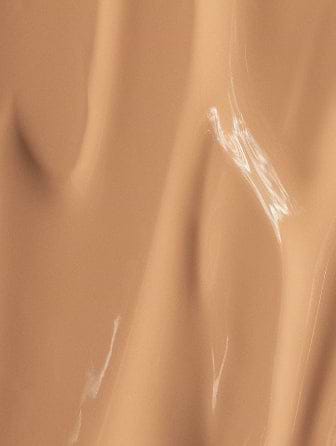 Madara Skin Equal Soft Glow foundation texture of shade golden sand
