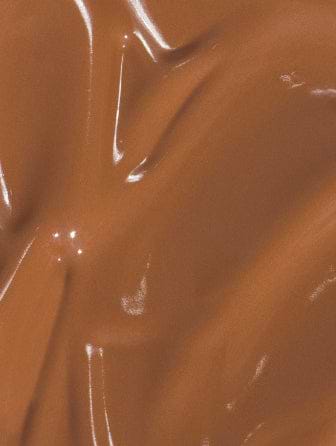 Madara Skin Equal Soft Glow foundation texture of shade fudge