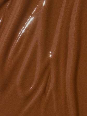 Madara Skin Equal Soft Glow foundation texture of shade chestnut