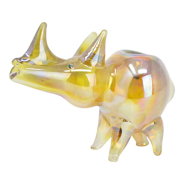 2.6-ounce glass pipe smoking device with a rhino shape and look 4-legged base and shiny veneer