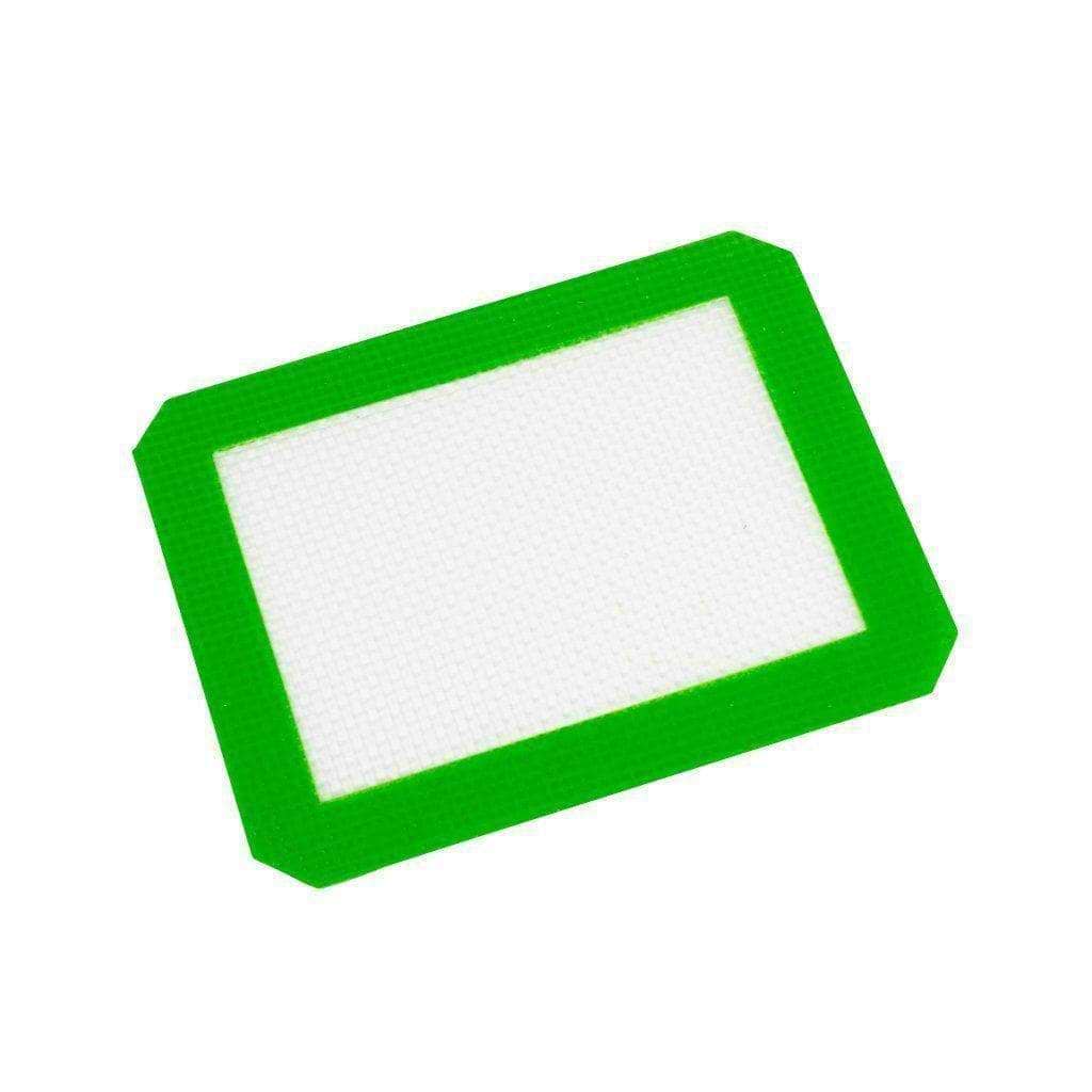 4.5-inch small rectangular placemat dab mat accessory with silicone surface to keep dab rig stable green border design