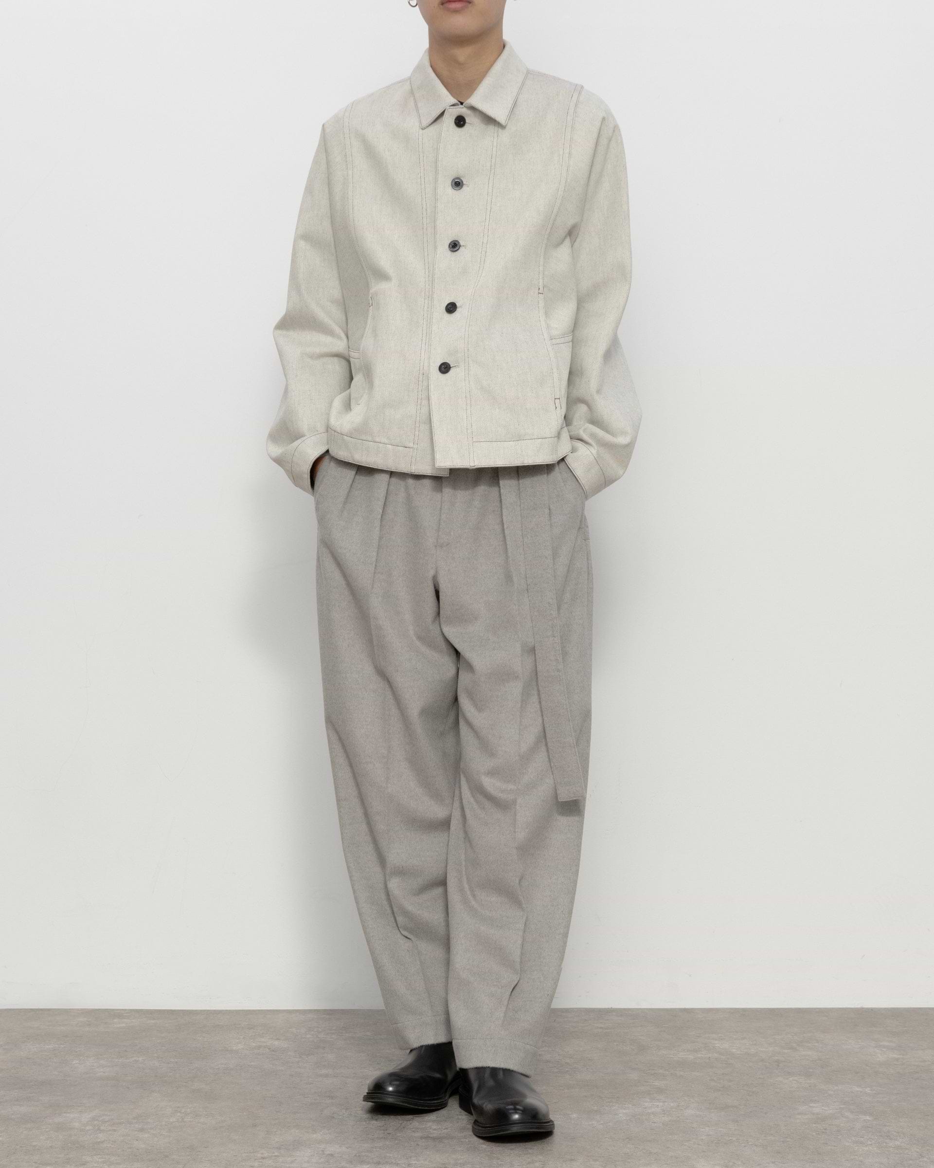 IRENISA】モディファイドスリーブショートブルゾン – ファッション  