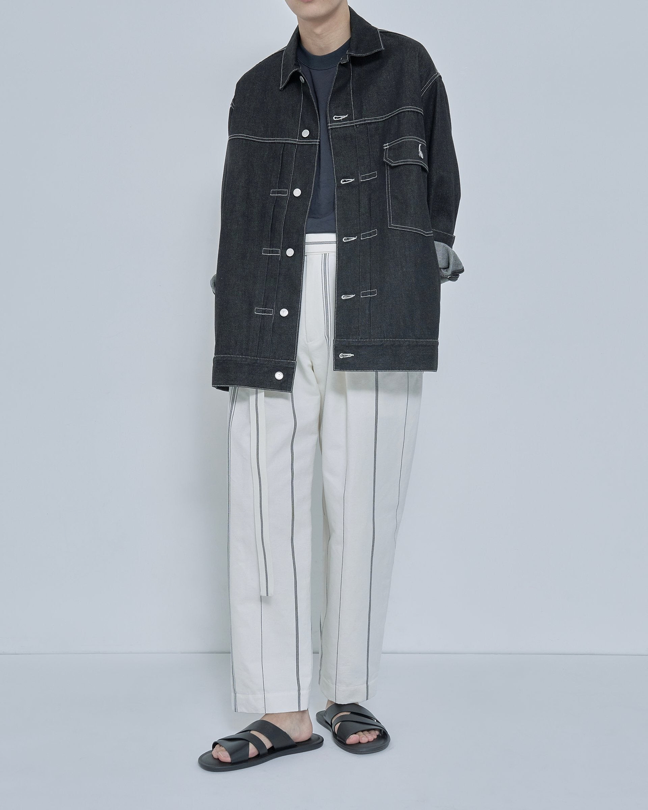 着用サイズ40／身長180cm（定番だからこそ特別な一着を、この春夏に迎えたい本命デニムアイテム9選掲載）