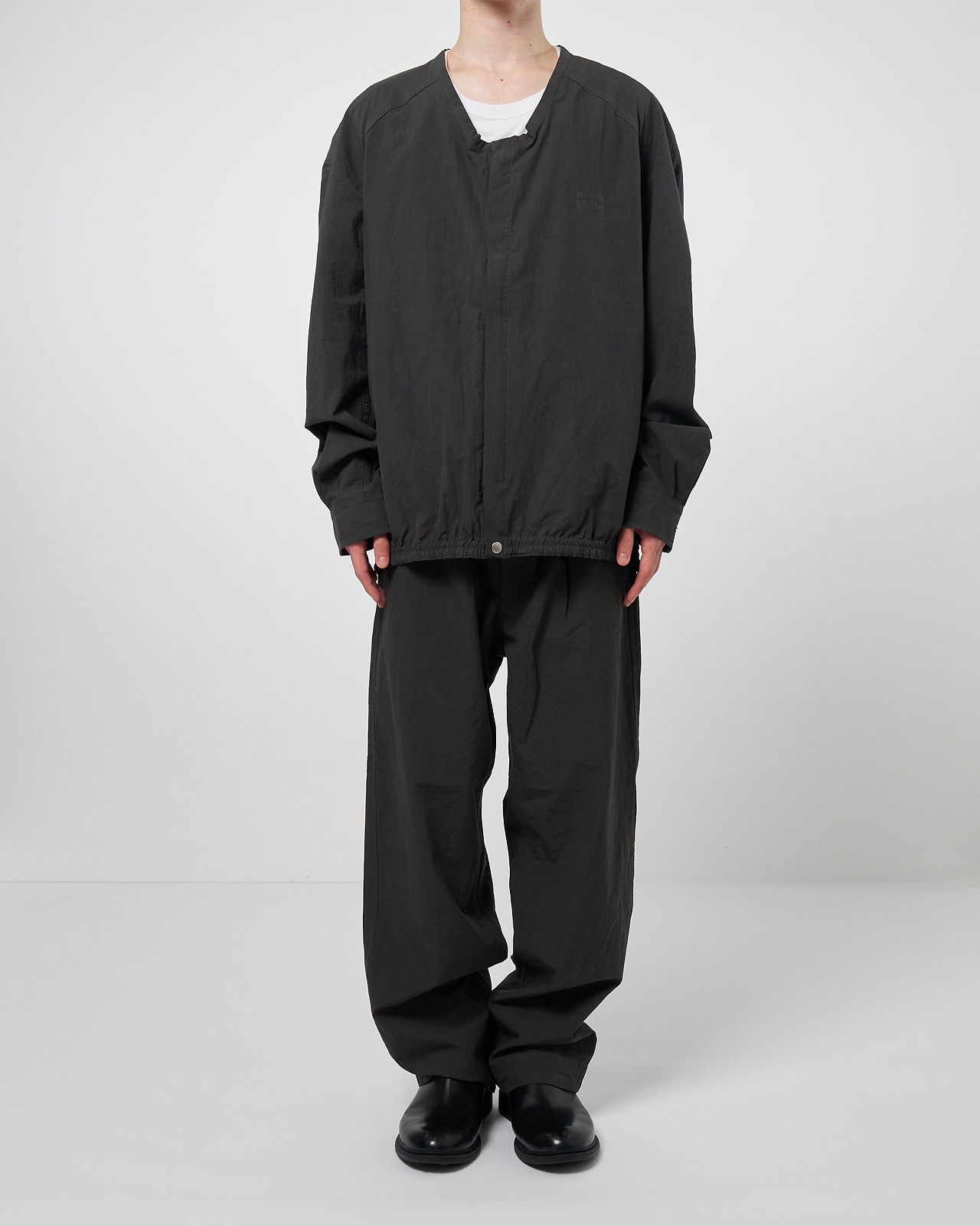 着用サイズM／身長176cm