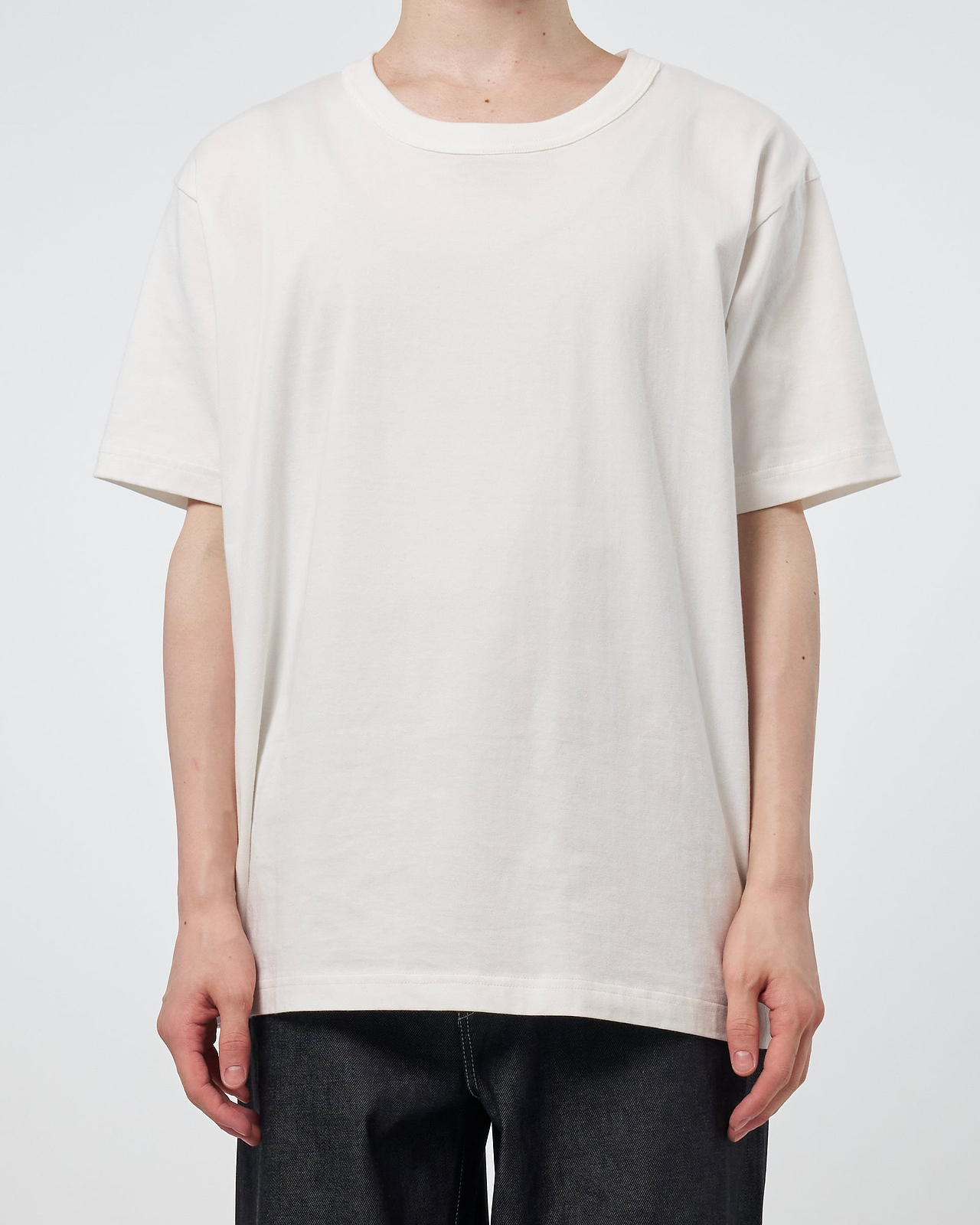 ロゴTシャツ