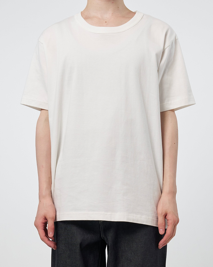 ロゴTシャツ