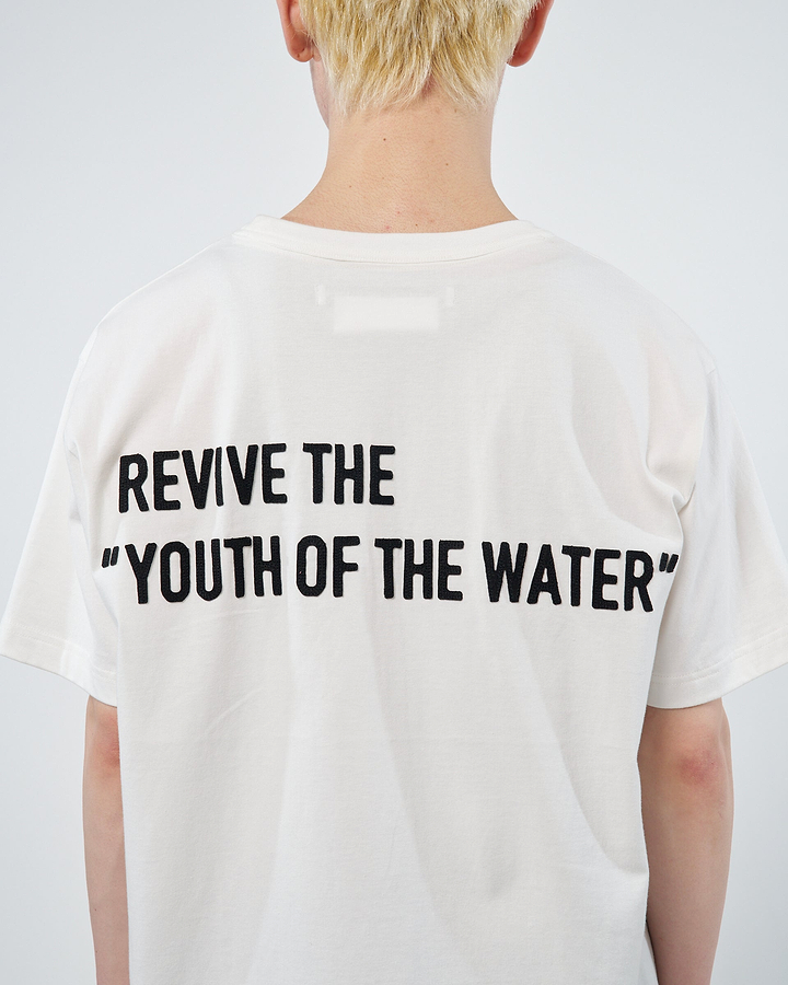 ロゴTシャツ