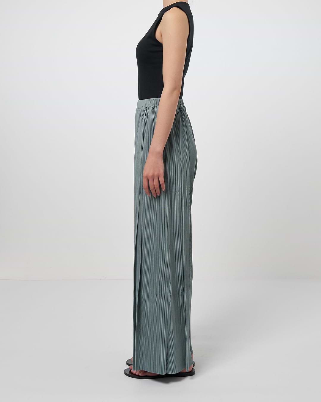 kotohayokozawa】スリットプリーツパンツ – ファッション  