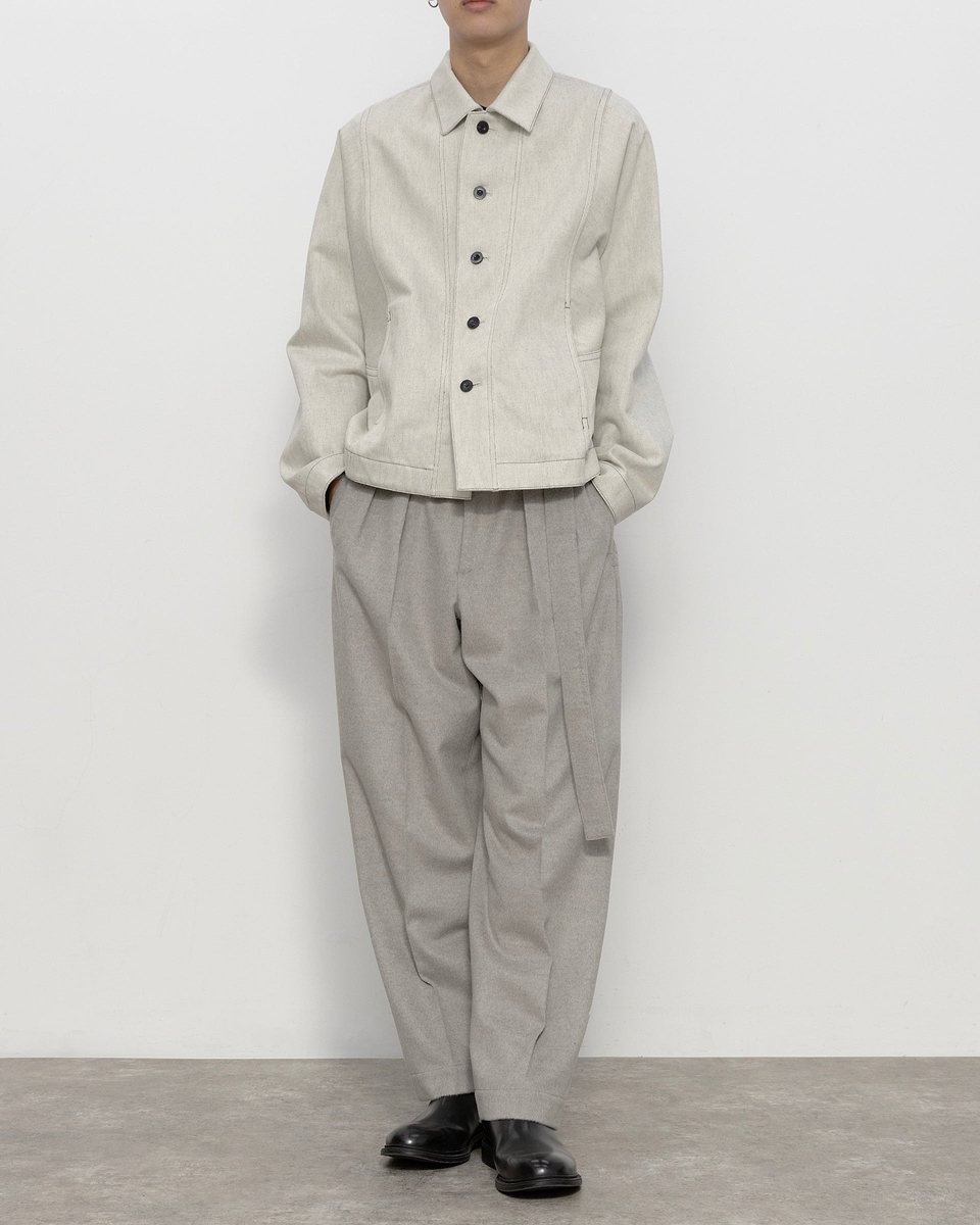 着用サイズ：38（身長180cm）