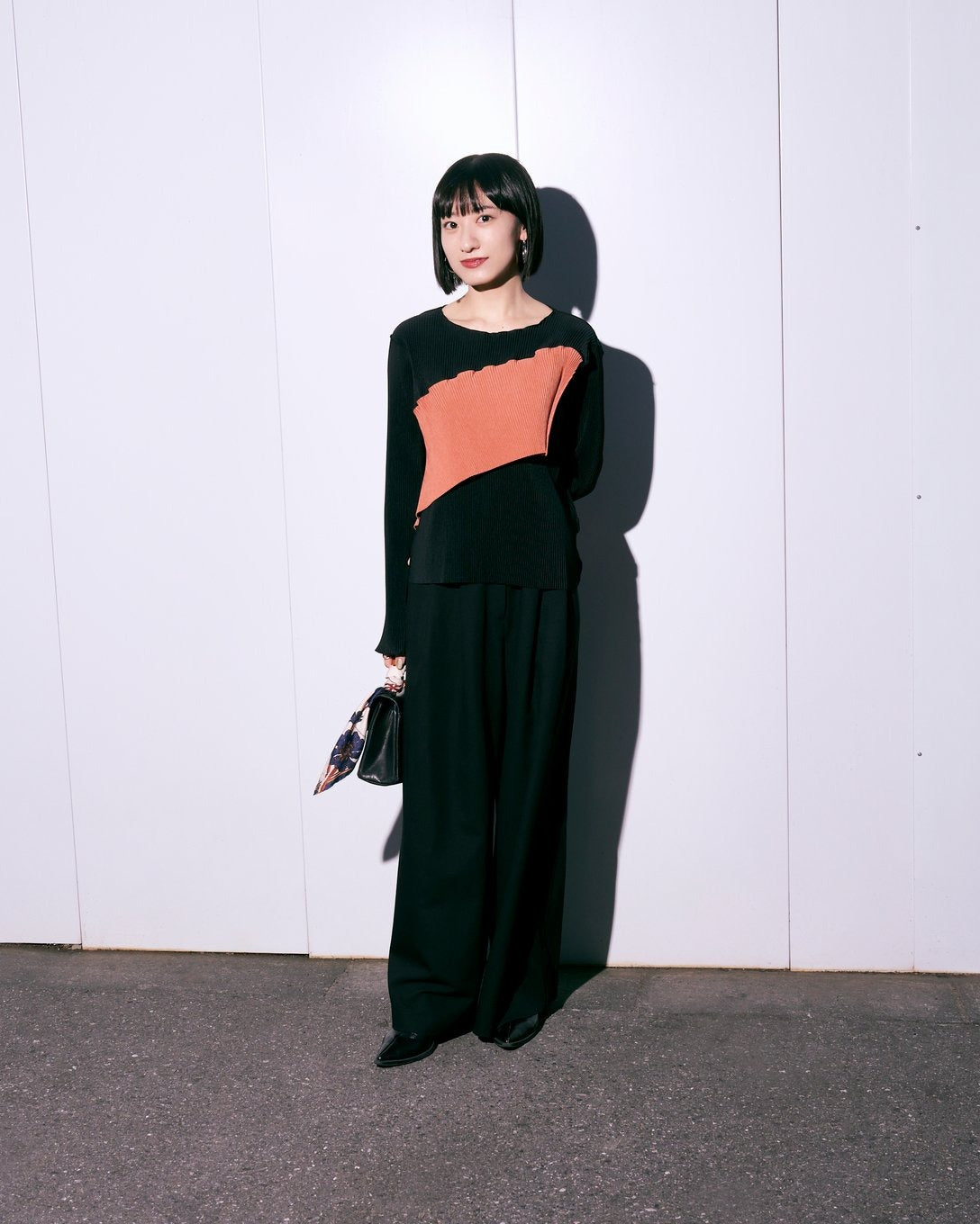 kotohayokozawa】スパイラルウェーブロングスリーブトップ