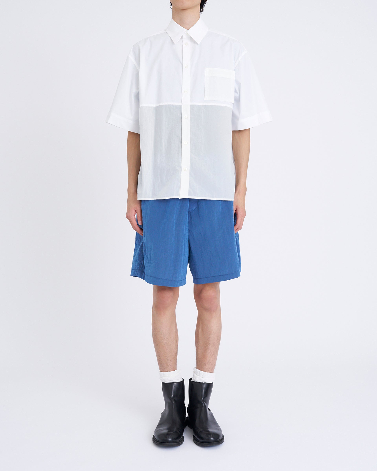 着用サイズ02／身長175cm