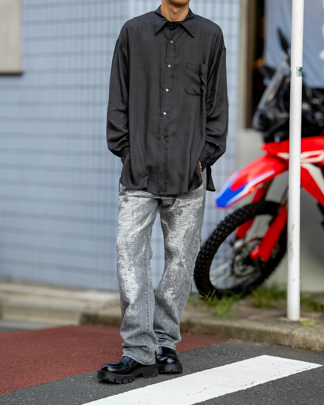 着用サイズ2／身長180cm（スタッフスナップ）