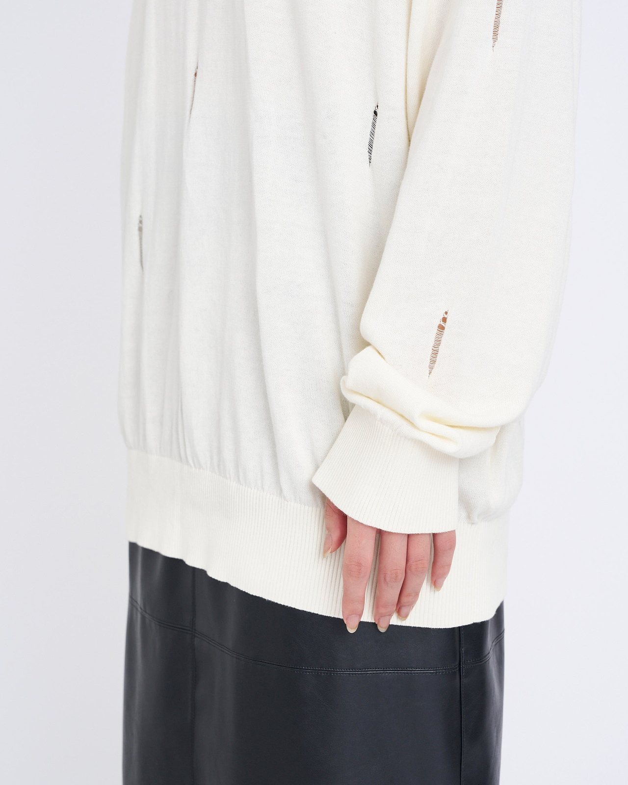 【25SS】ダメージホールニットプルオーバー