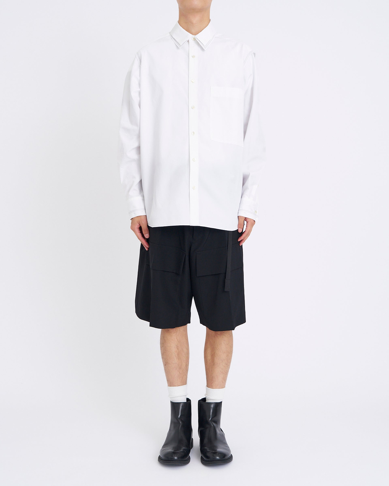 着用サイズ4／身長180cm