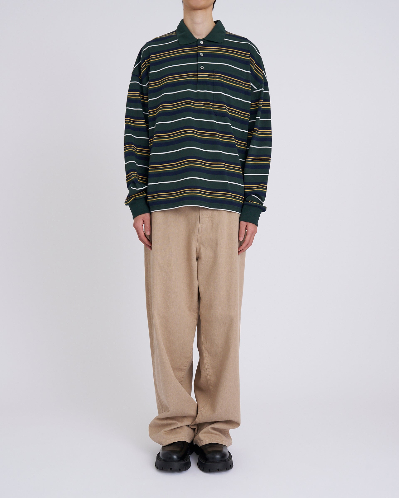着用サイズM／身長175cm
