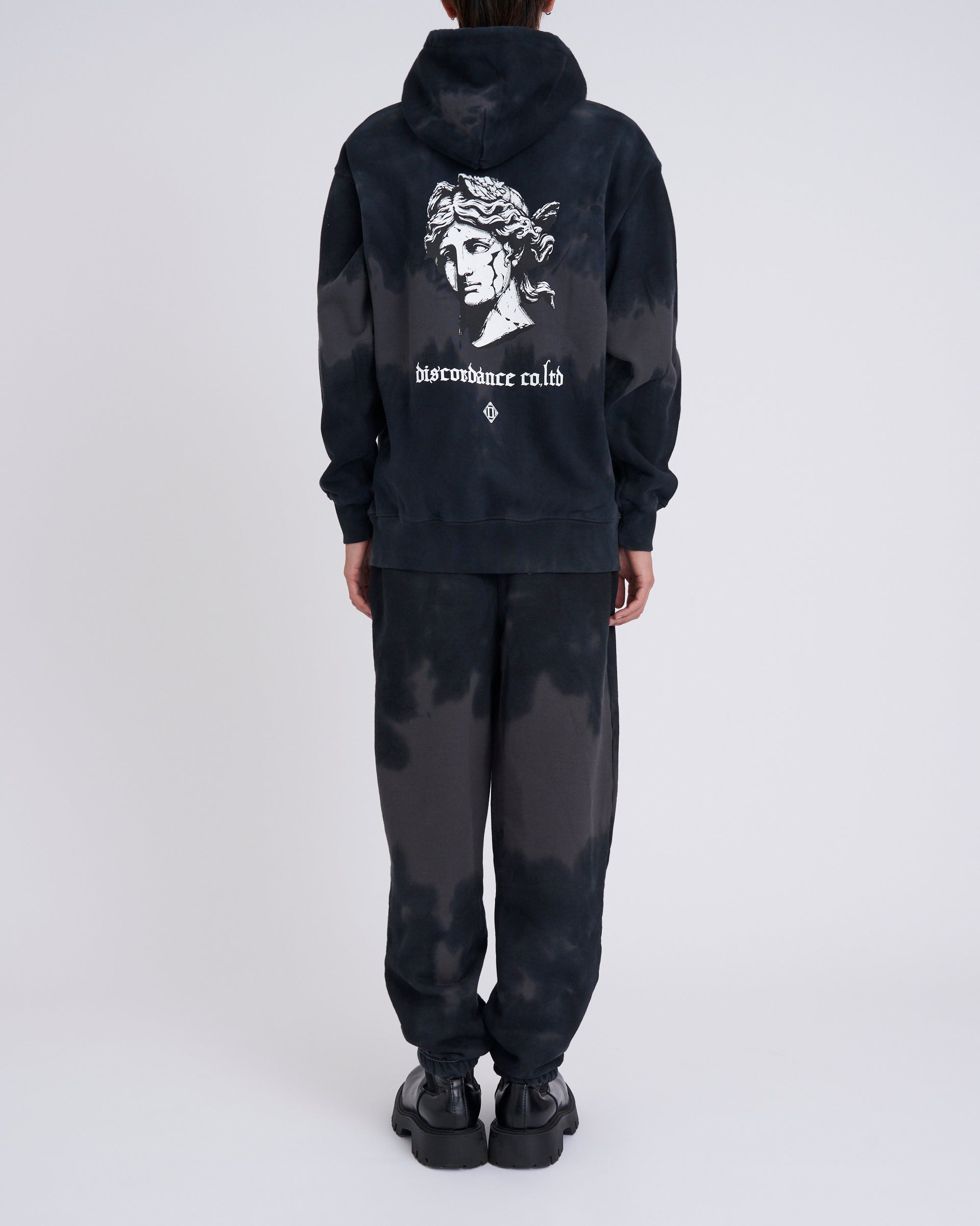 Children of the discordance】ハンドダイイングフーディー