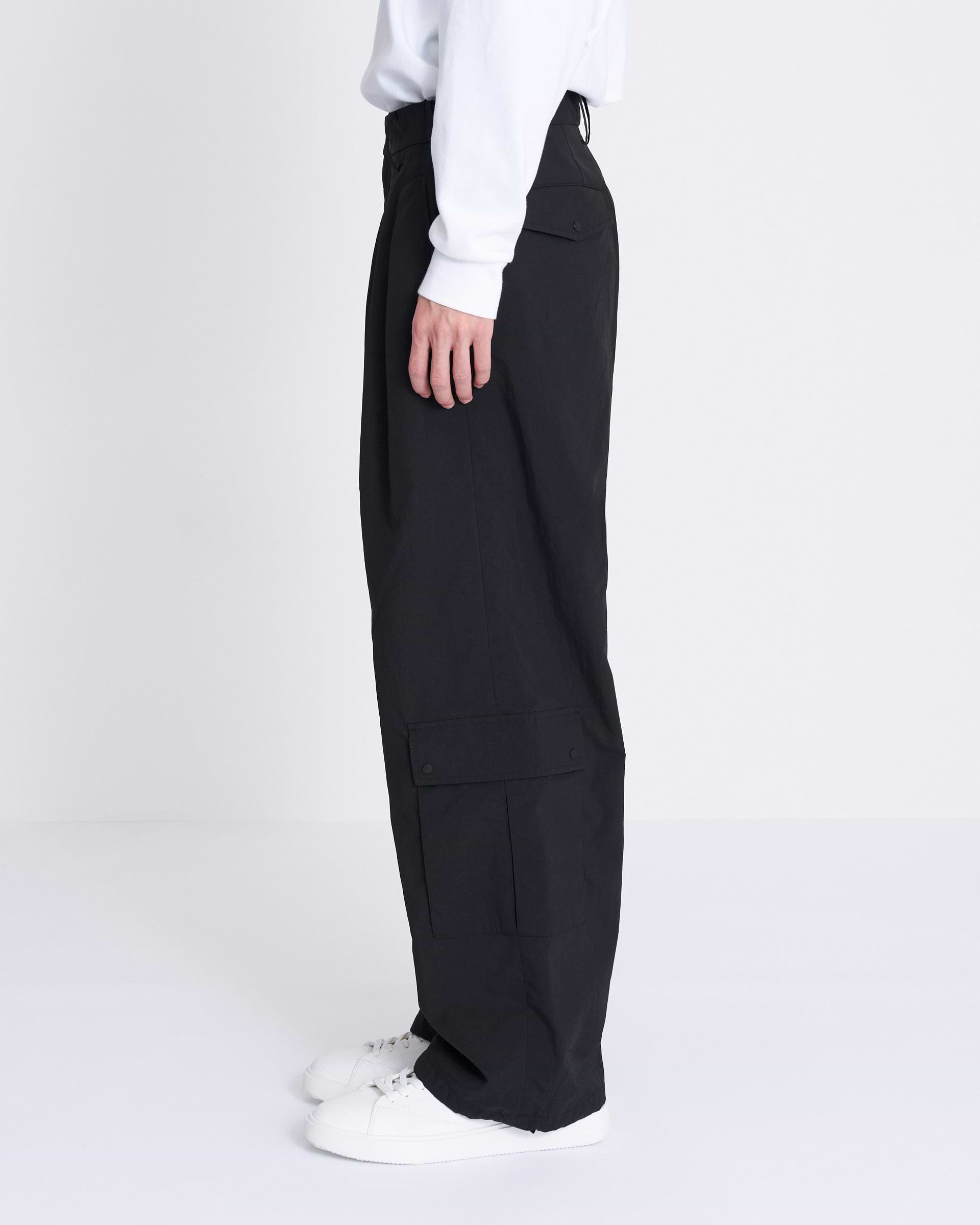 irenisa パンツ イレニサの2タック ワイドパンツ2025 ver. | HUES 福岡セレクト