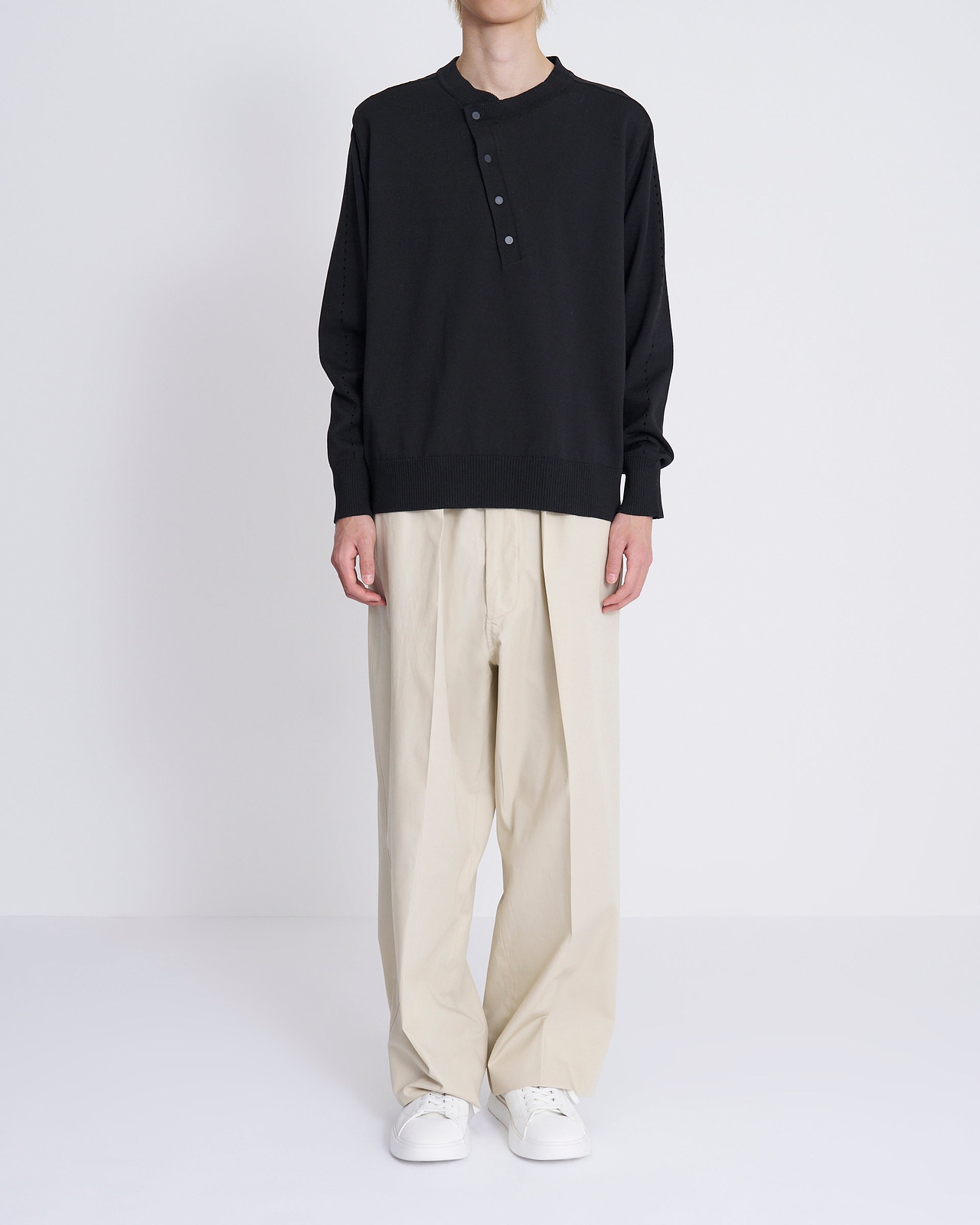 着用サイズ2／身長175cm