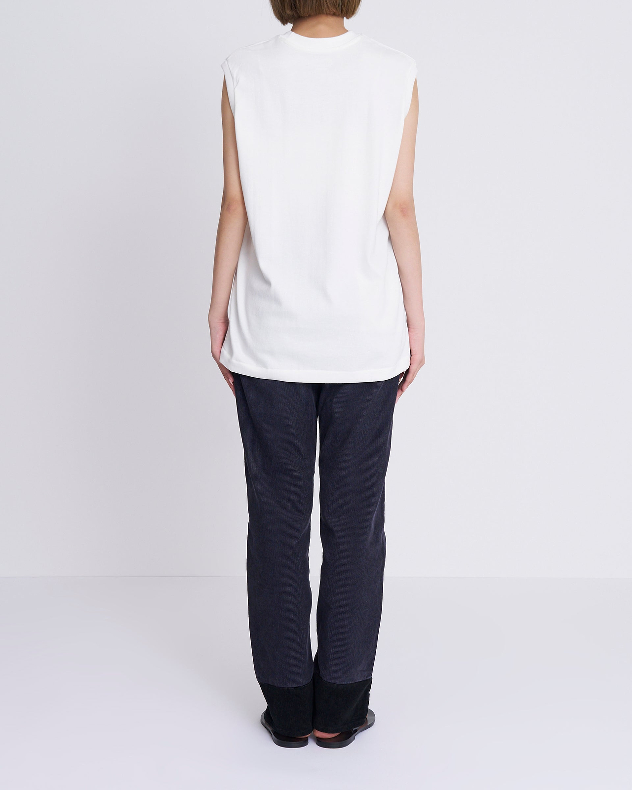 【25SS】1P HANES T-SHIRTS SHIRO ／ スリーブレスTシャツ
