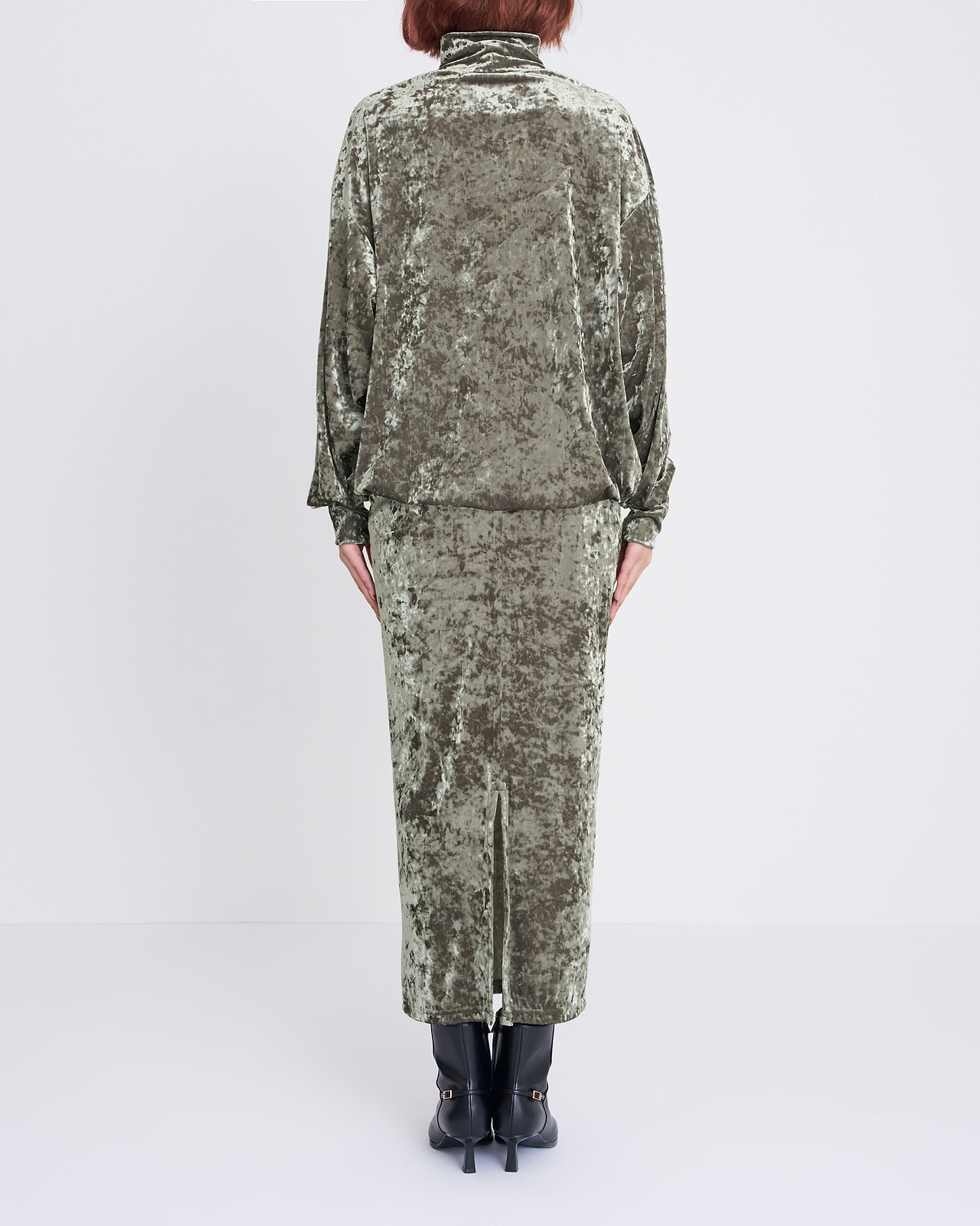 【25AW】ルナベロアトップ