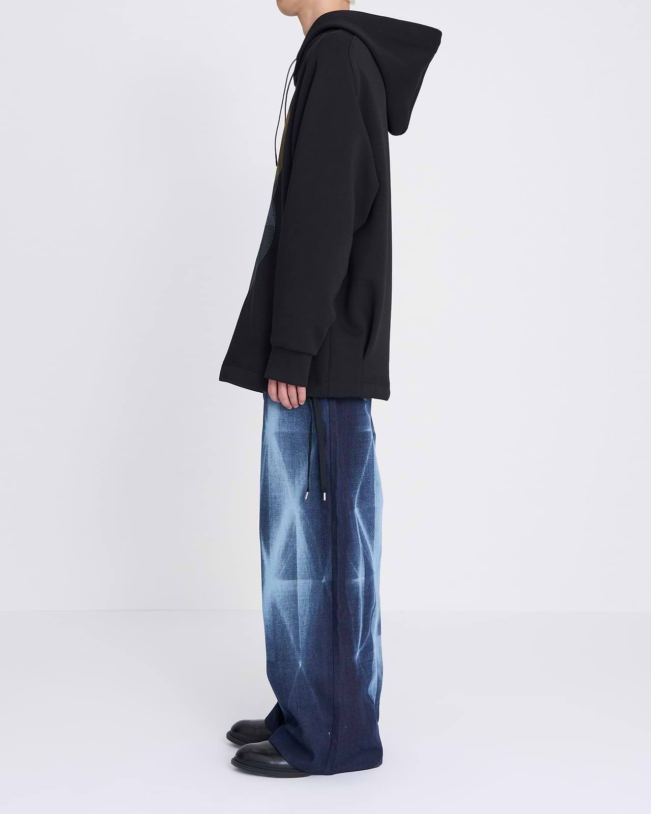 【25AW】エコーエンブロイダリーフーディー