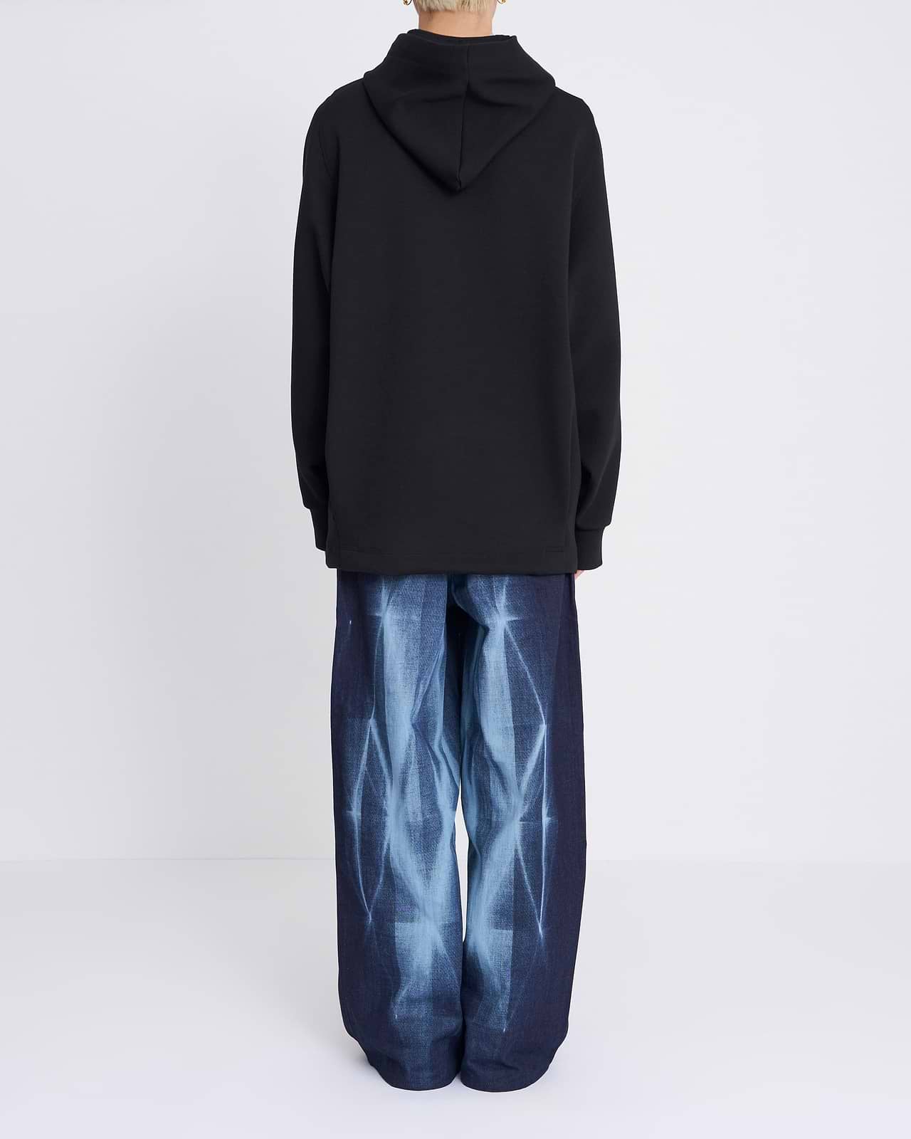 【25AW】エコーエンブロイダリーフーディー