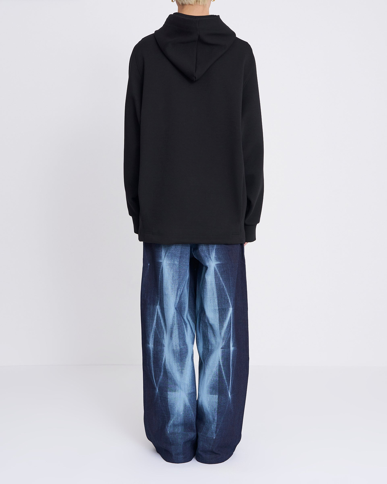 【25AW】エコーエンブロイダリーフーディー