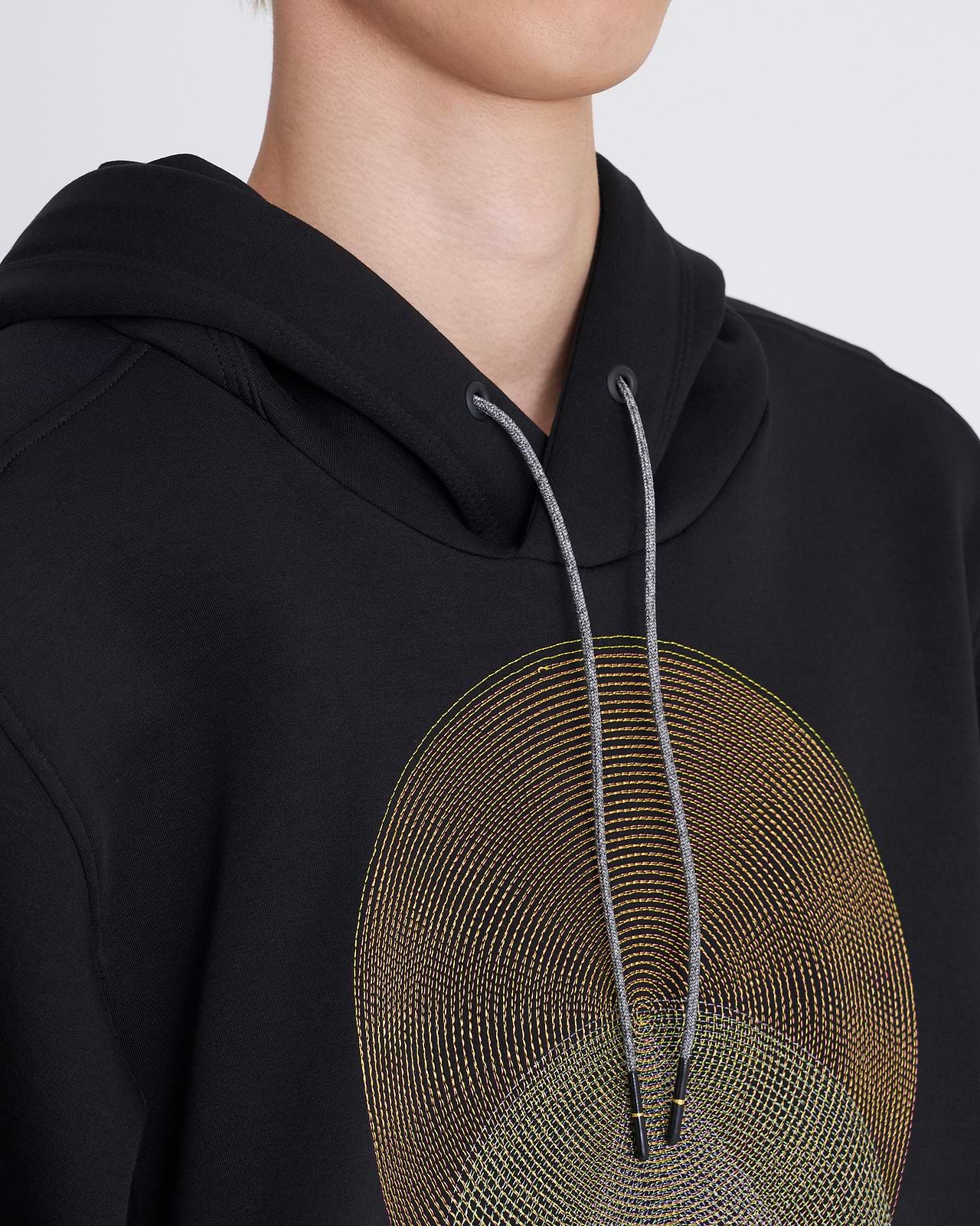 【25AW】エコーエンブロイダリーフーディー