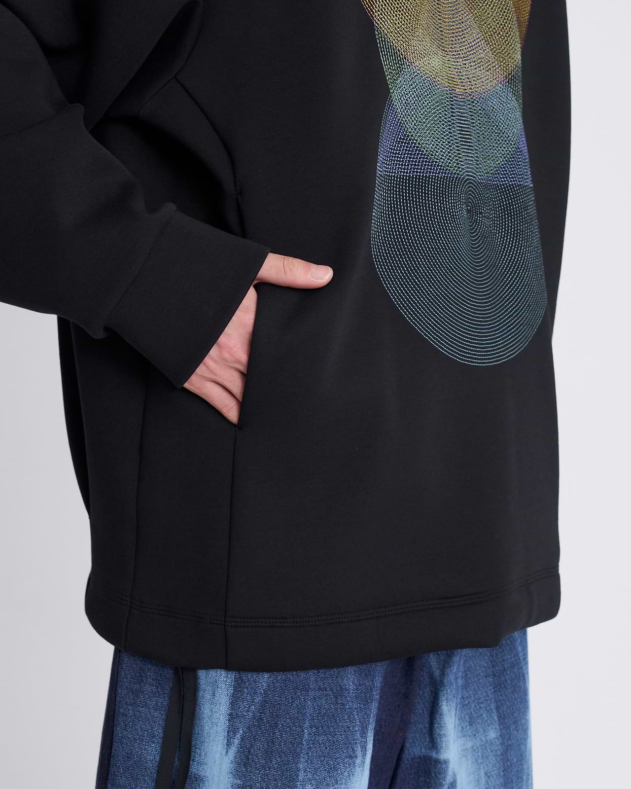 【25AW】エコーエンブロイダリーフーディー