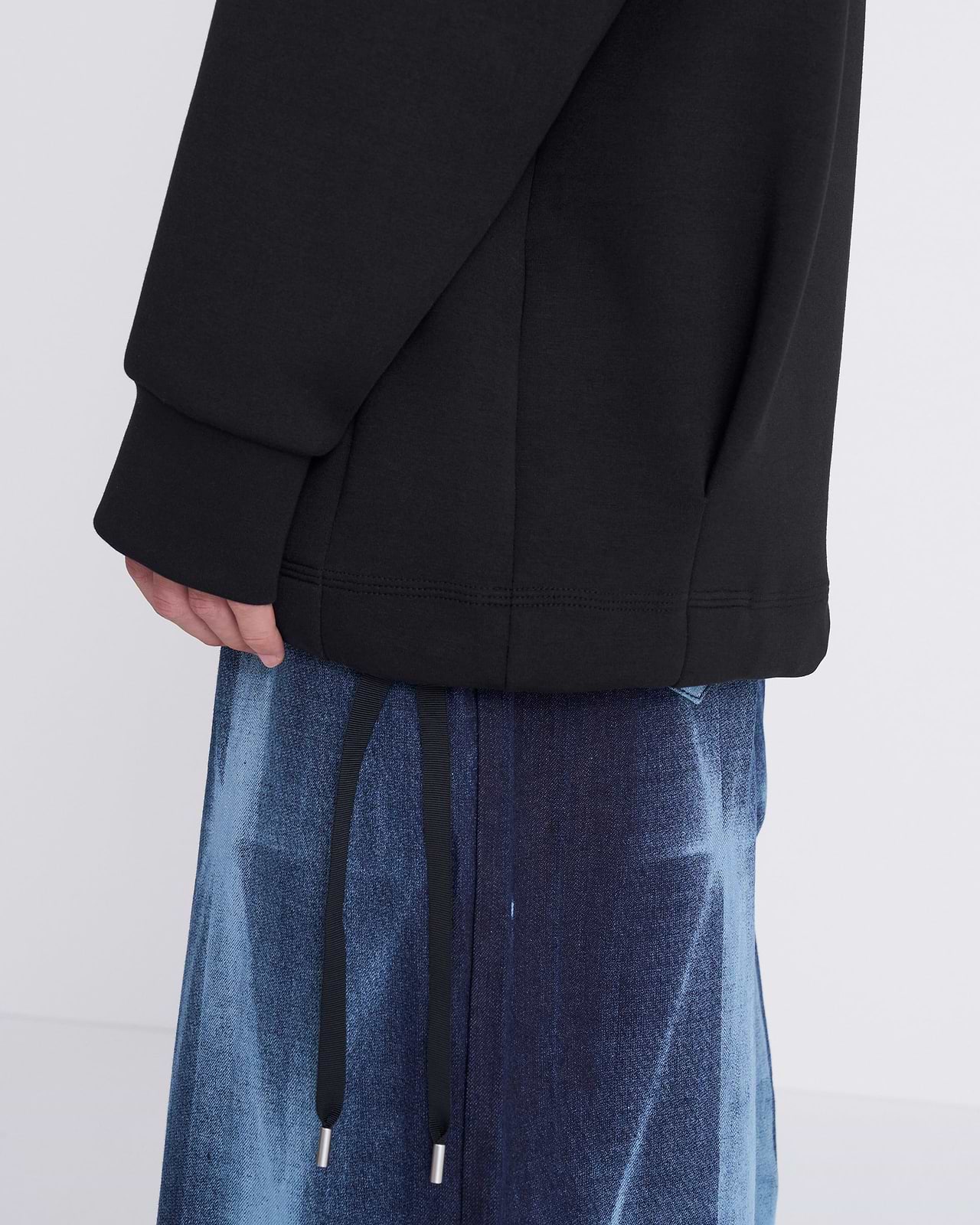 【25AW】エコーエンブロイダリーフーディー