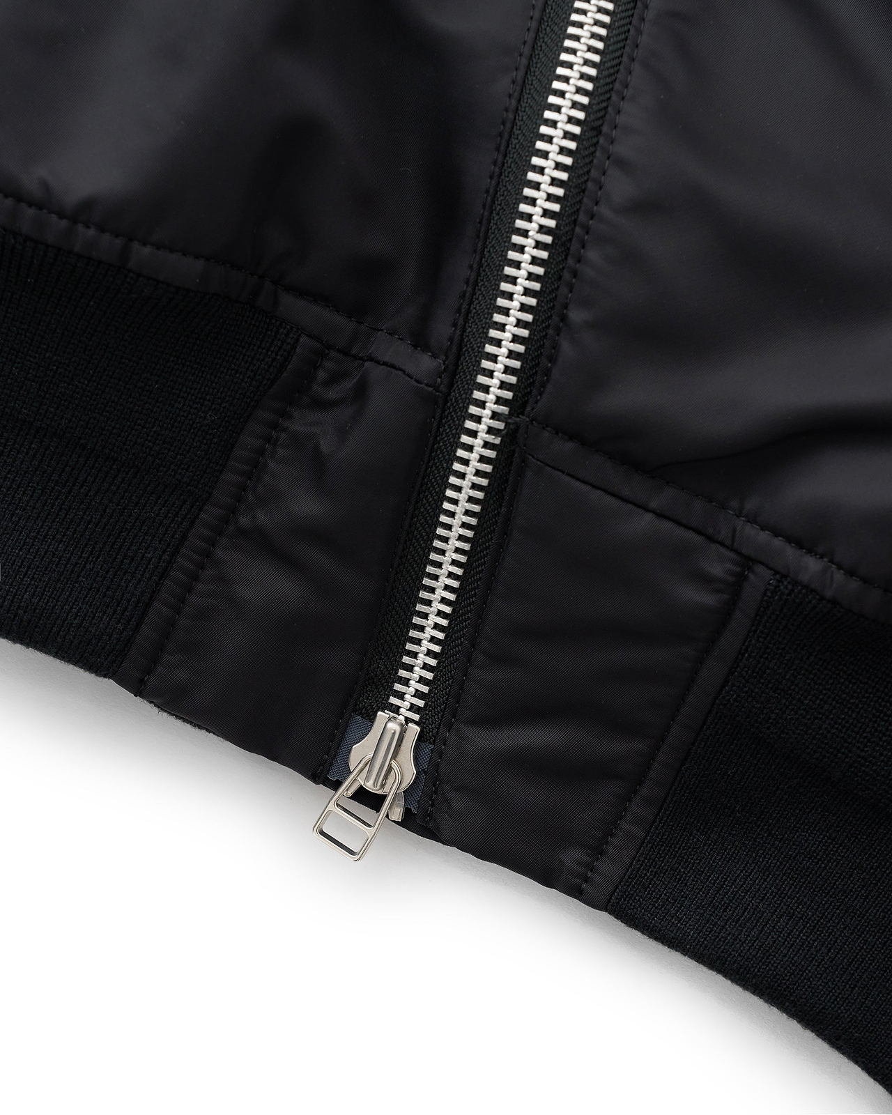 【25AW】ノッチドラペルフードMA-1