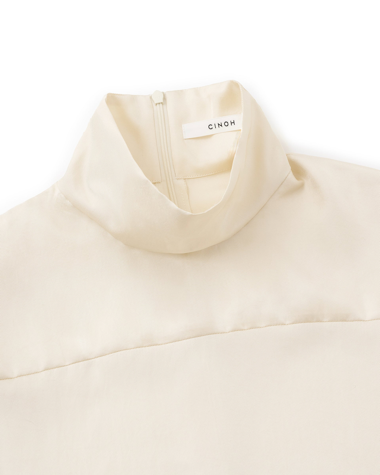 【25AW】サテンハイネックブラウス
